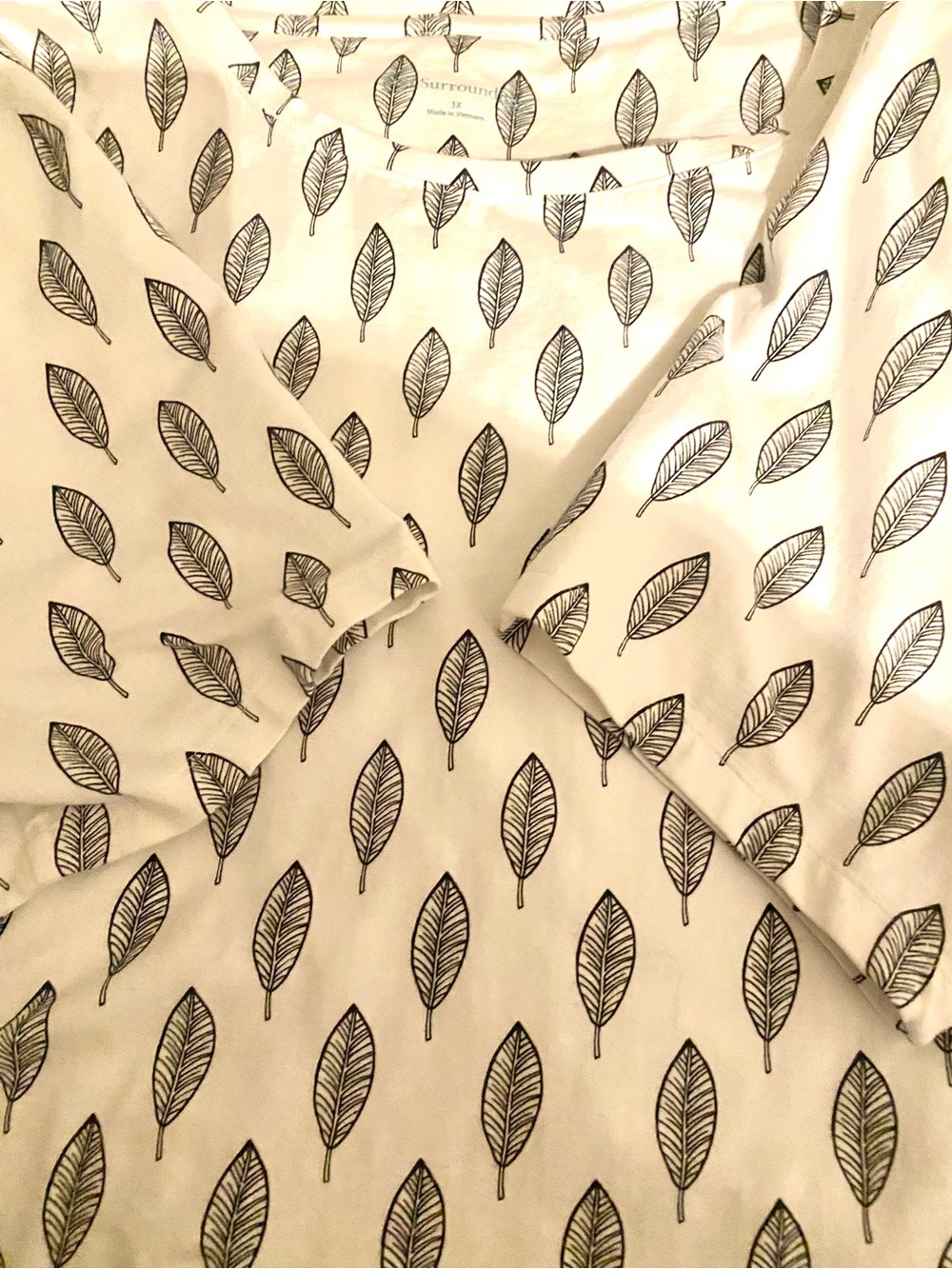 Soft Surroundings Cream Top with Black Leaf Print